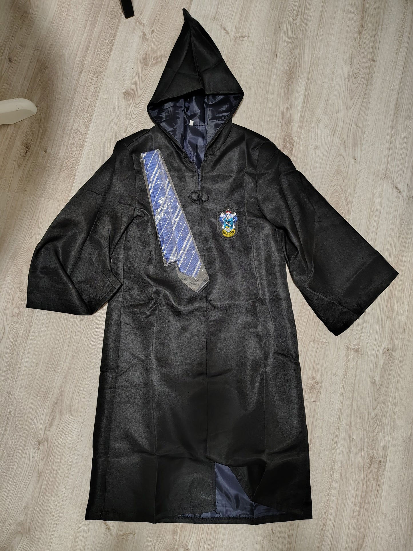 Plášť s kravatou Harry Potter