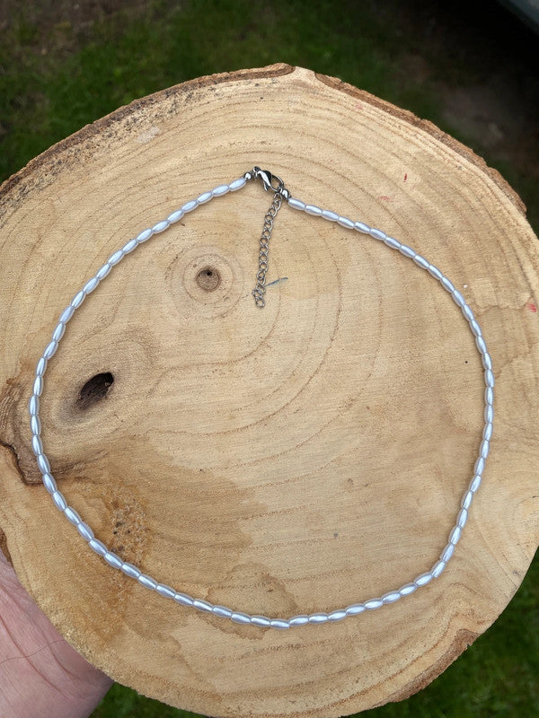 Jemný náhrdelník z perliček