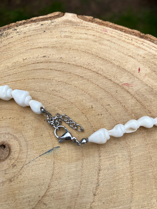 Jemný mušličkový náhrdelník